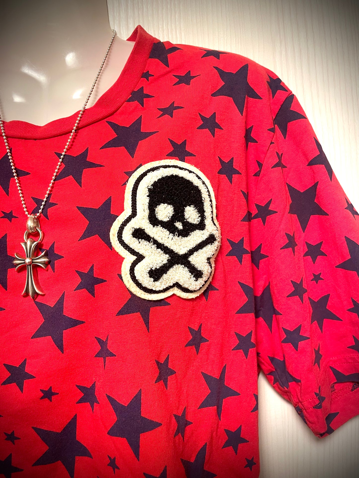 Red×Black Star Skull Tee