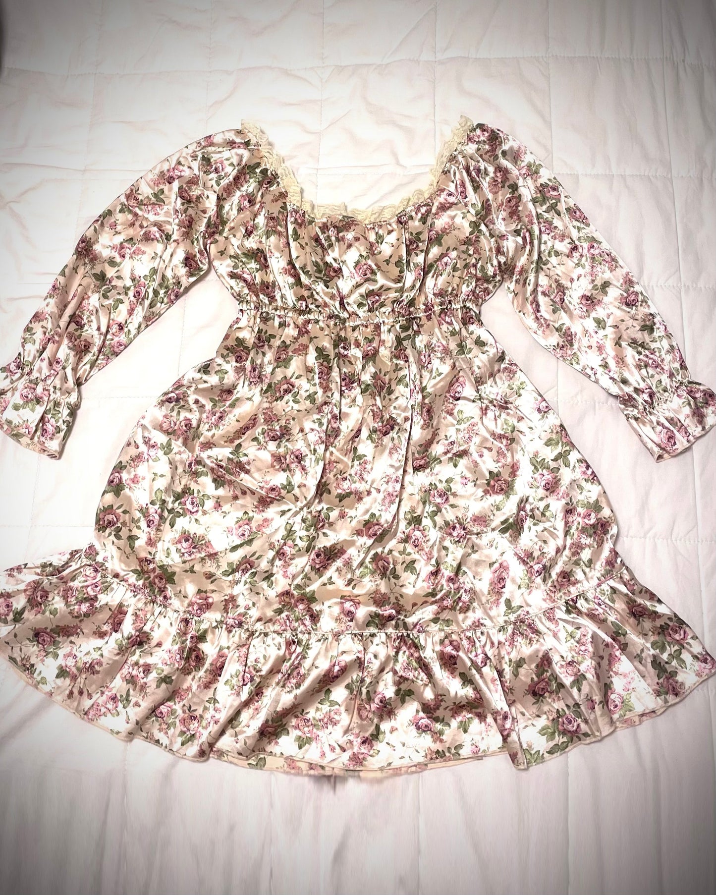 Himegyaru White Rose Dress