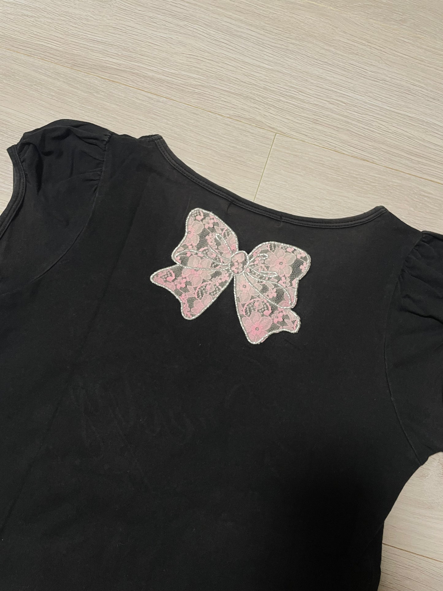 Ribbon Tee